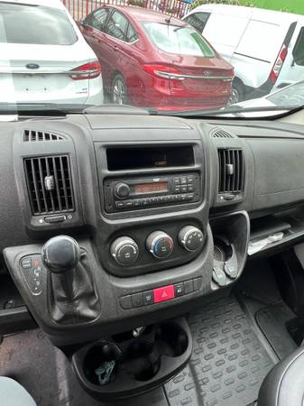 2016 RAM, Import USA — Foto 4 z 9