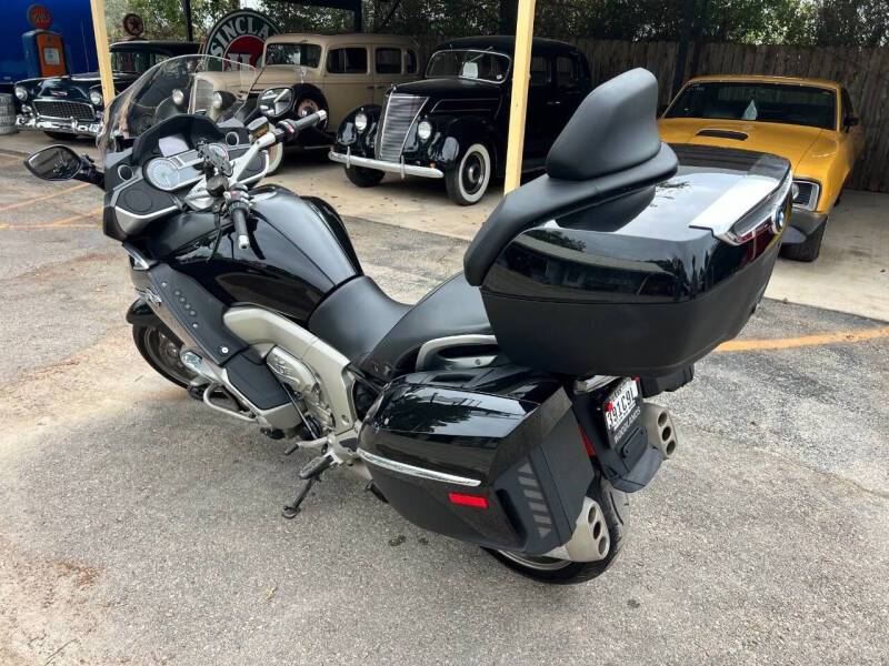 2016 BMW, Import USA — Foto 3 z 12