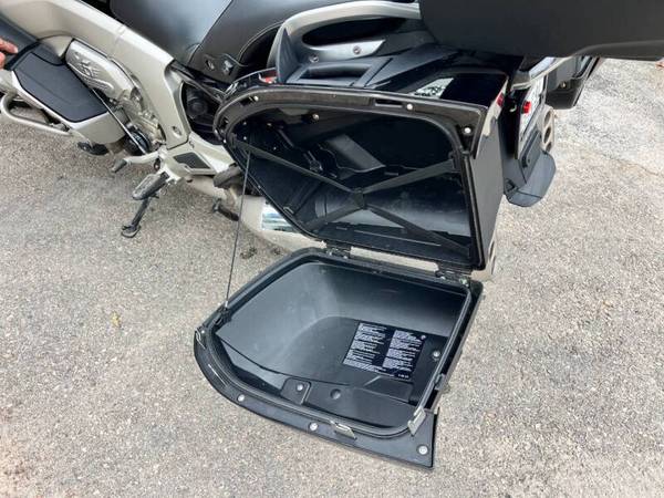 2016 BMW, Import USA — Foto 8 z 12