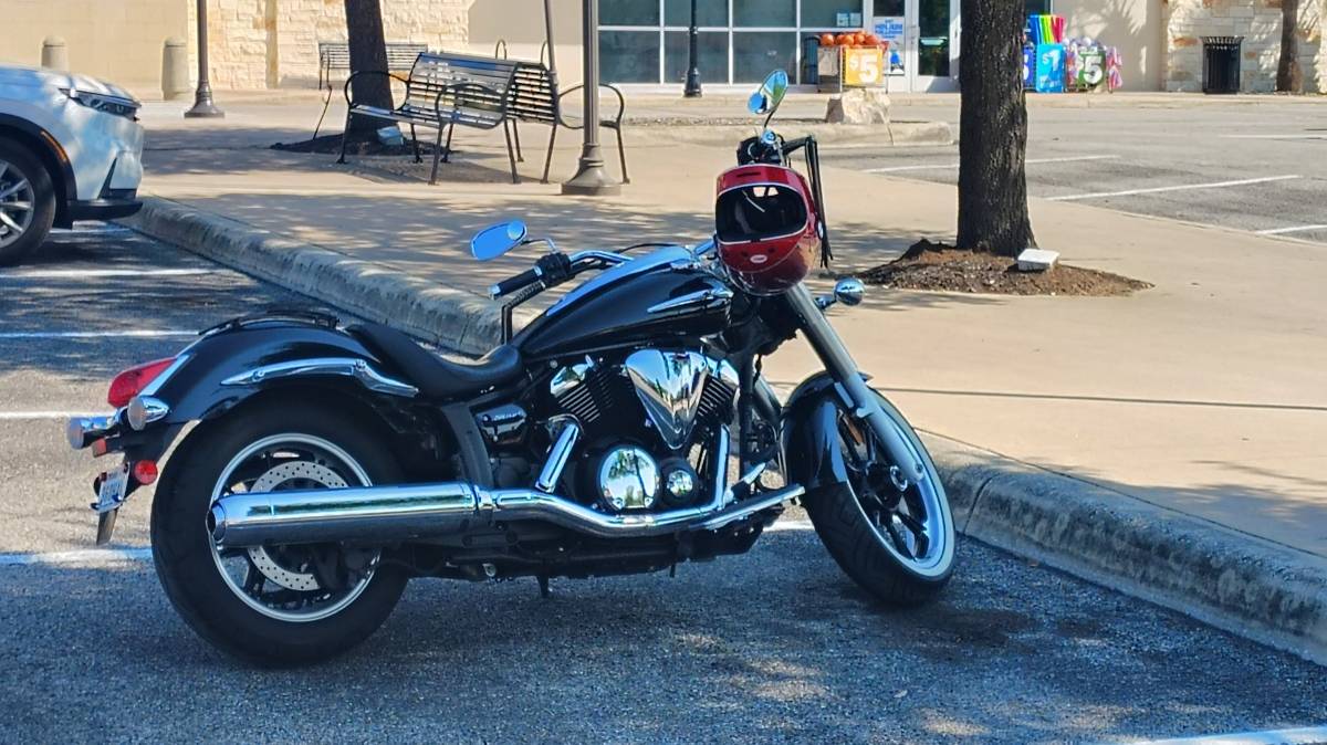2009 Yamaha, Import USA — Foto 2 z 5