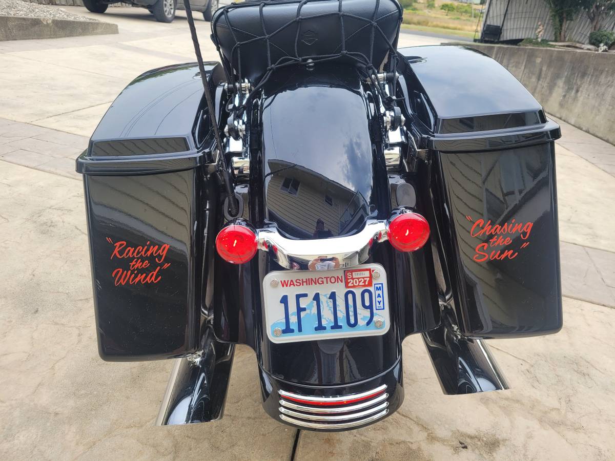 2011 Harley-Davidson, Import USA — Foto 5 z 5