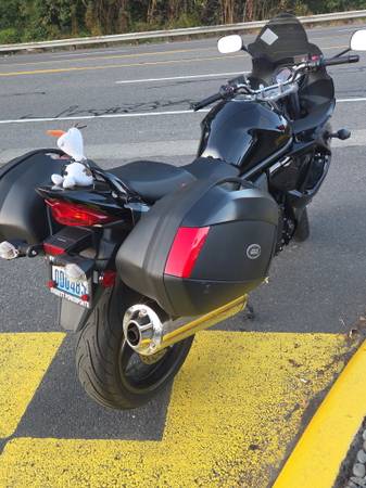 2011 Suzuki, Import USA — Foto 3 z 12
