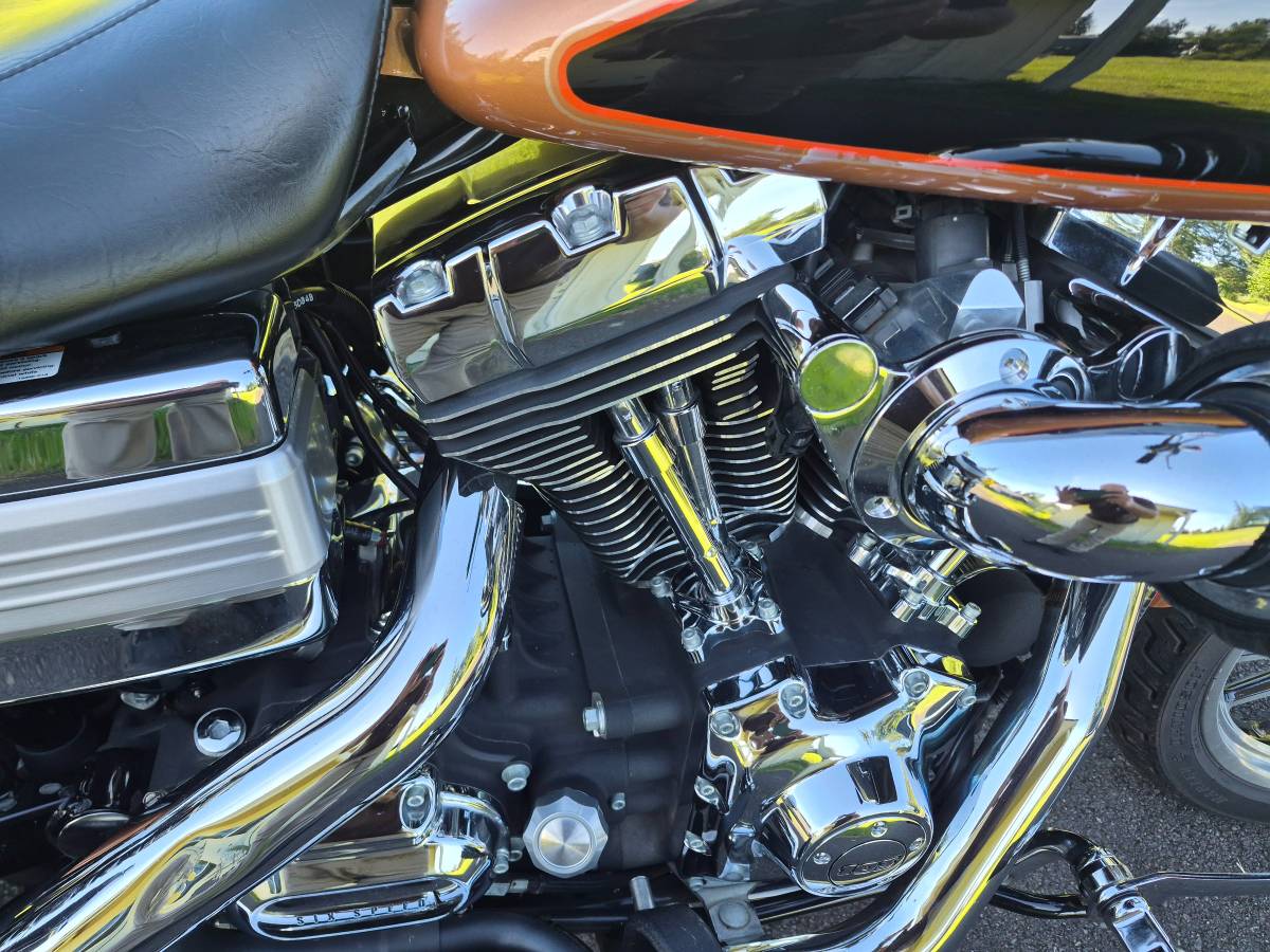 2008 Harley-Davidson, Import USA — Foto 7 z 9