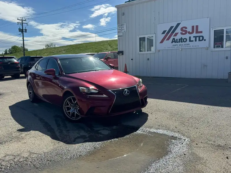2014 Lexus IS 250, rot, 210.898 km, Import Kanada — Foto 1