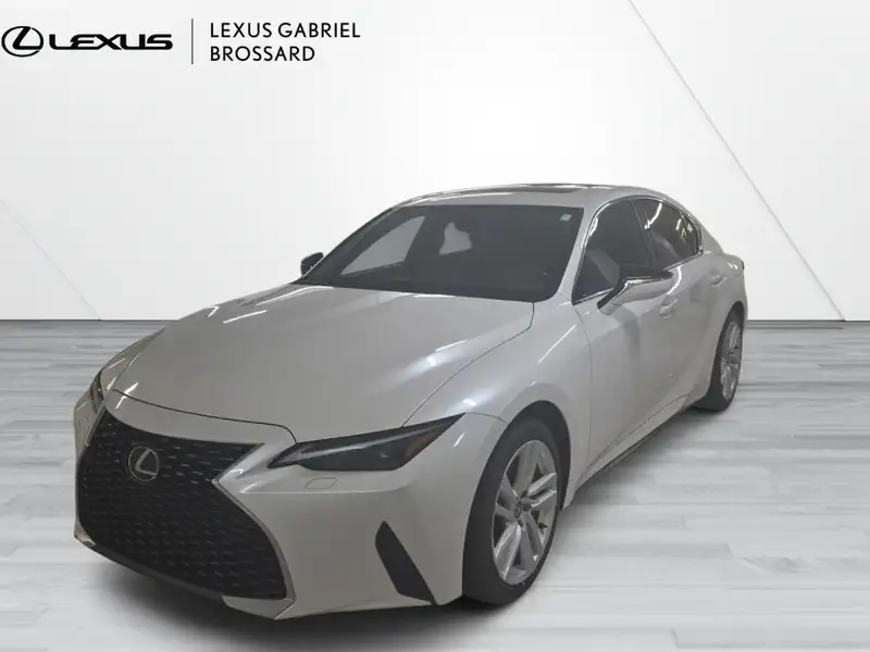 2024 Lexus IS 300 AWD PREMIUM + TOIT OUVRANT + SIEGES VENTILL??S, weiß, 43.944 km, Import Kanada — Foto 1