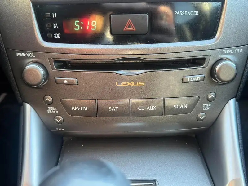 2010 Lexus IS 250, blau, 219.695 km, Import Kanada — Foto 7 z 12