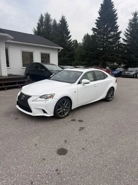 2015 Lexus IS Berline 4 portes traction intégrale, weiß, 197.466 km, Import Kanada — Foto 1