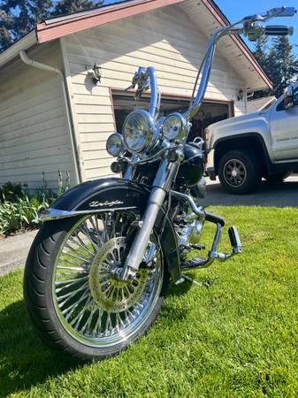 2013 Harley-Davidson, Import USA — Foto 2 z 10