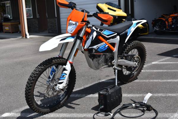 2023 KTM, Import USA — Foto 4 z 9