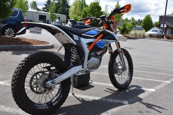 2023 KTM, Import USA — Foto 8 z 9