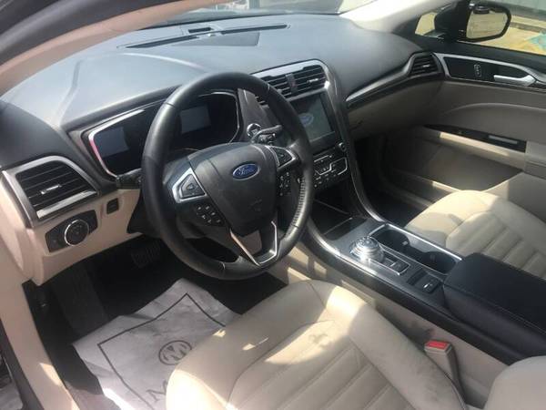 2020 Ford, Import USA — Foto 10 z 12