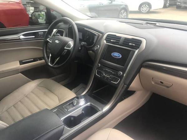 2020 Ford, Import USA — Foto 8 z 12