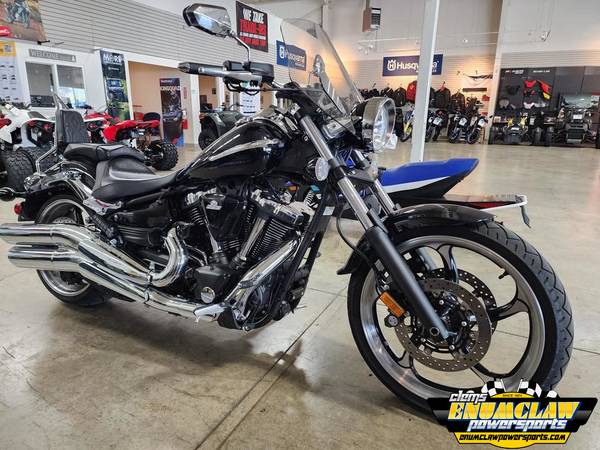 2009 Yamaha, Import USA — Foto 2 z 12