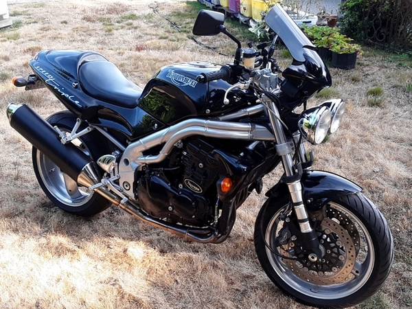 1997 Triumph, Import USA — Foto 2 z 4
