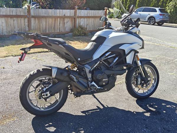 2017 Ducati, weiß, Import USA — Foto 1 | AMECAR 2017 Ducati, weiß, Import USA — Foto 1