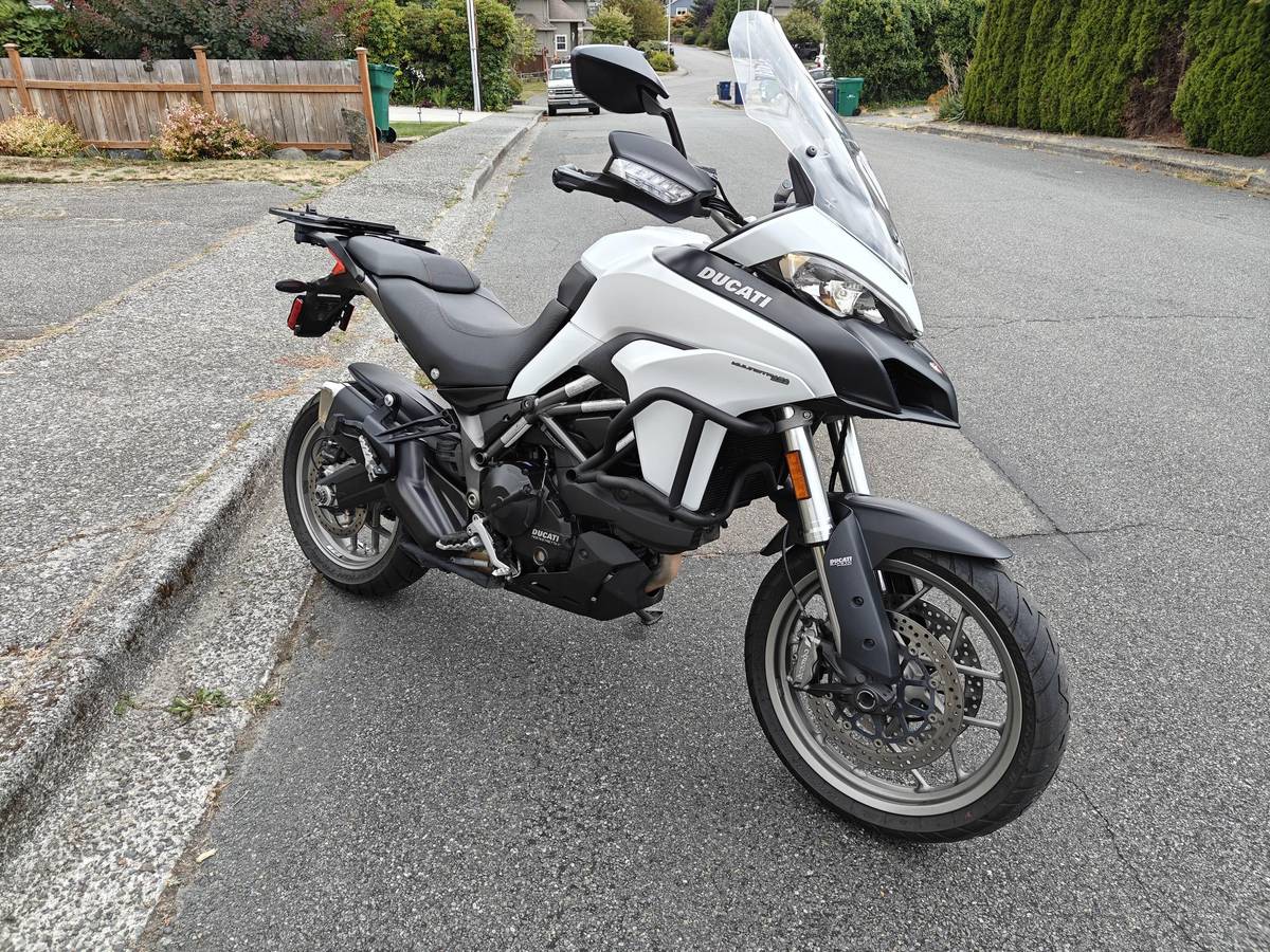 2017 Ducati, weiß, Import USA — Foto 8 z 9
