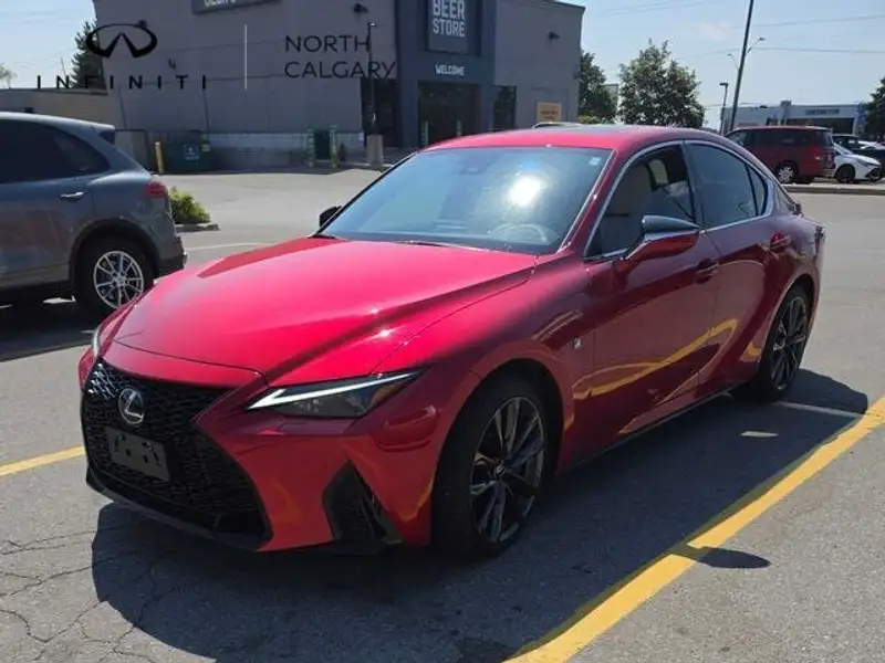 2023 Lexus IS 300 AWD *FRESH ARRIVAL* More Details Soon!, 7.215 km, Import Kanada — Foto 1