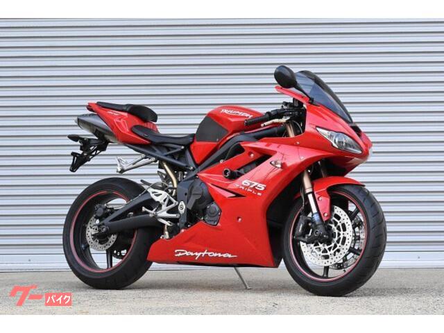 2011 Triumph Deitona 675, 27.363 km, Import Japan — Foto 1