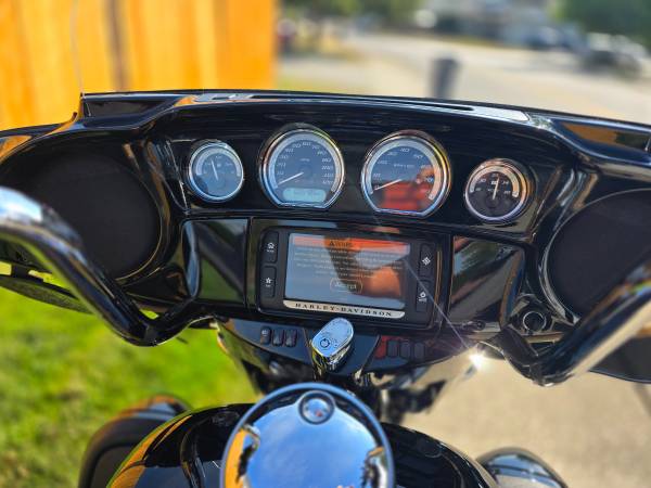 2015 Harley-Davidson, Import USA — Foto 7 z 12