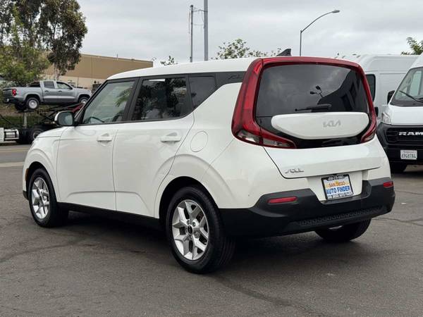 2022 Kia, Import USA — Foto 10 z 12