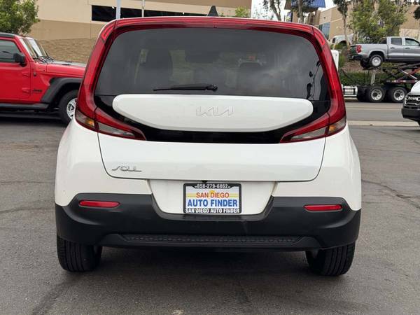 2022 Kia, Import USA — Foto 11 z 12