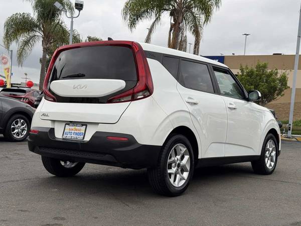 2022 Kia, Import USA — Foto 12 z 12