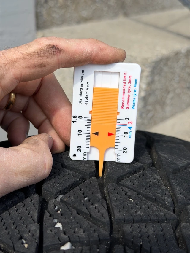 Kola — Audi Q7, Import Kanada — Foto 2 z 4