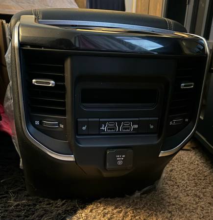 Interiér — RAM, schwarz, Import USA — Foto 3 z 10