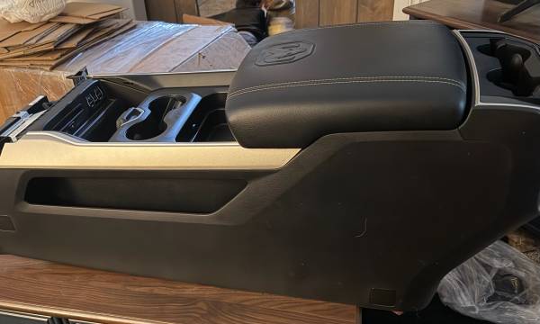 Interiér — Seat, schwarz, Import USA — Foto 1