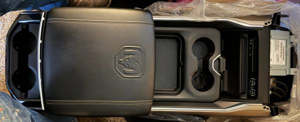 Interiér — Seat, schwarz, Import USA — Foto 4 z 10