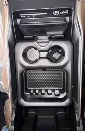 Interiér — Seat, schwarz, Import USA — Foto 6 z 10