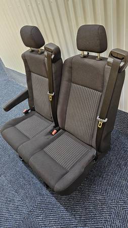 Sedačky — Seat, Import USA — Foto 11 z 12