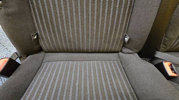 Sedačky — Seat, Import USA — Foto 5 z 12