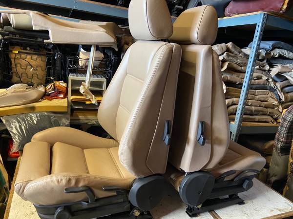 Sedačky — BMW, Import USA — Foto 5 z 5