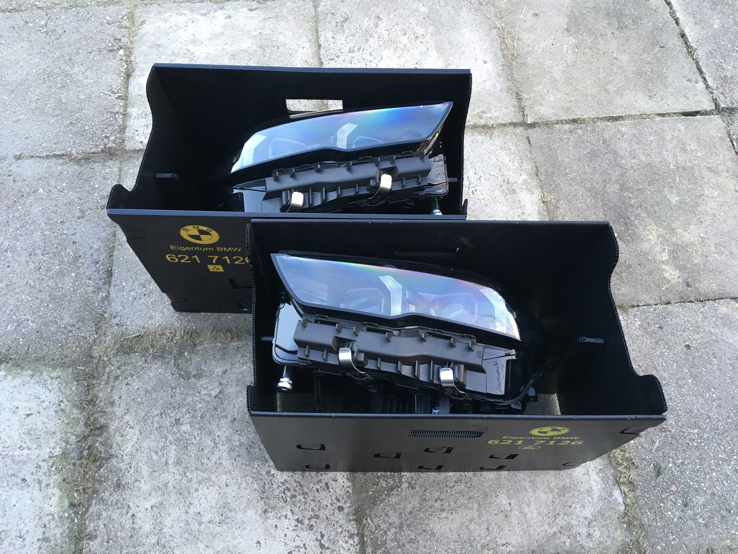 Světlomet — BMW M5, schwarz, Auf Lager in der EU — Foto 1