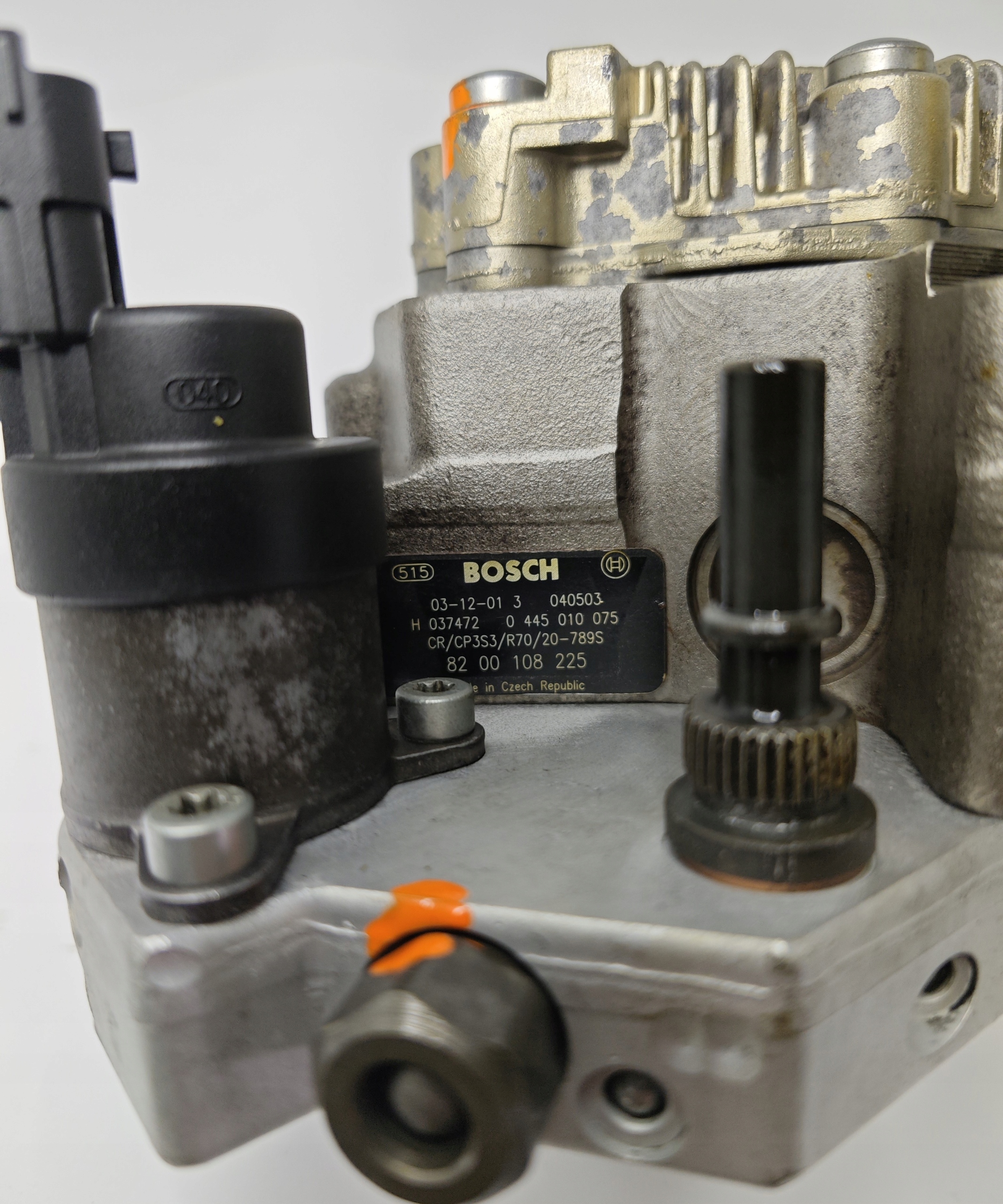 Motor Bosch 0445010090 — Opel Vivaro 2.0 DCI, Auf Lager in der EU — Foto 1