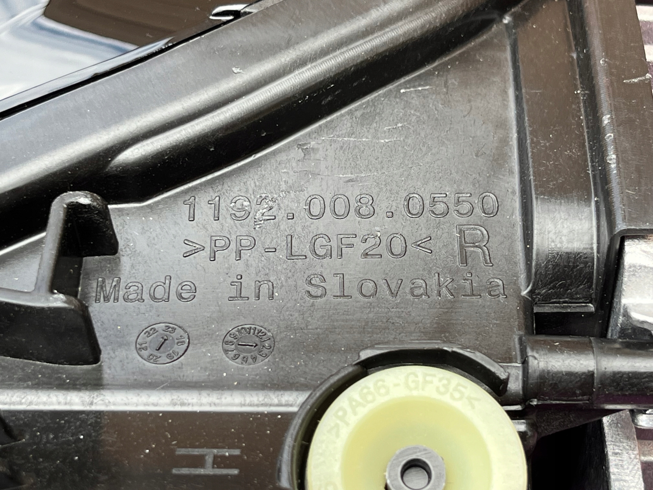 Světlomet — BMW M3, schwarz, Auf Lager in der EU — Foto 7 z 13