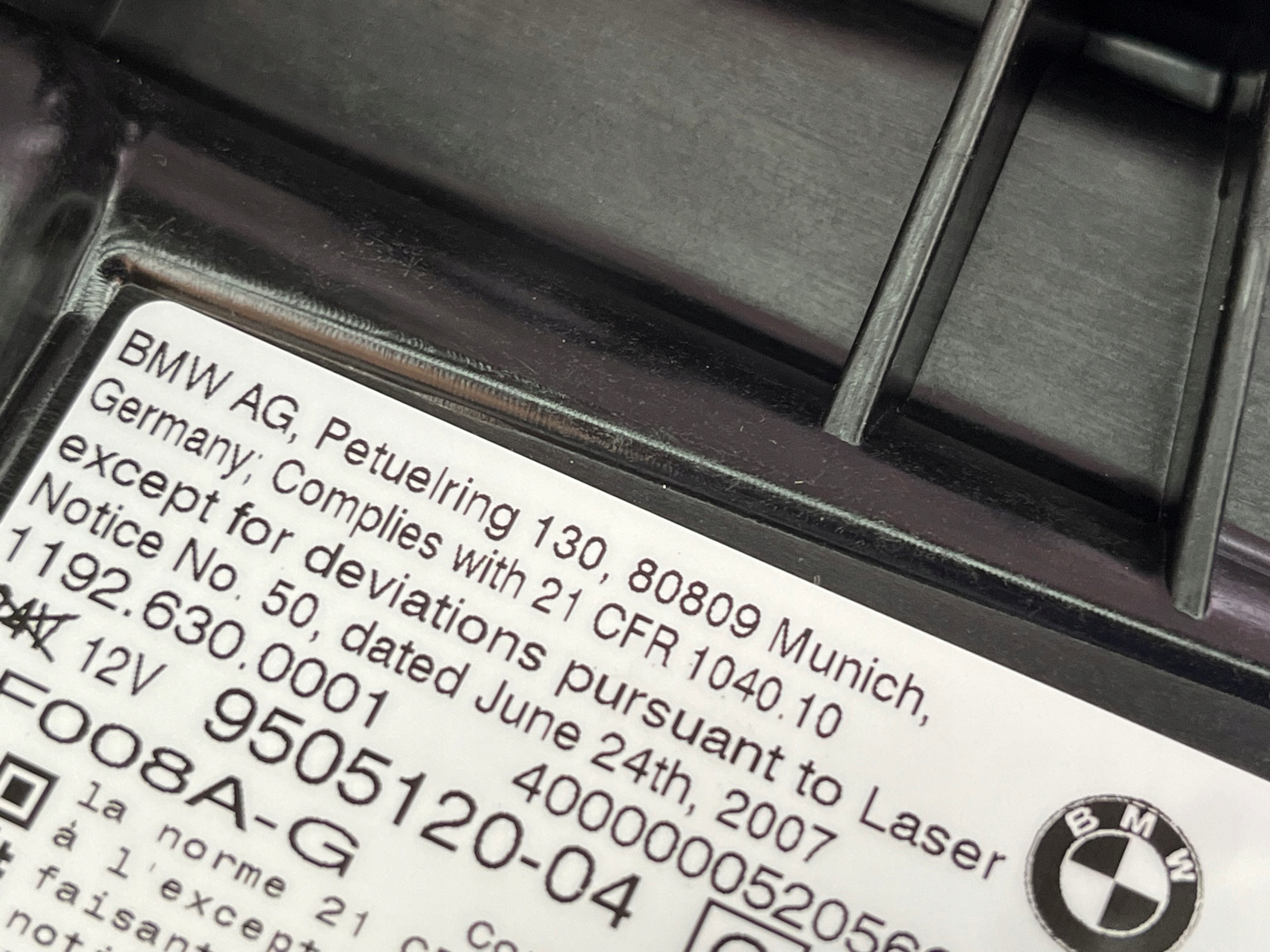 Světlomet — BMW M3, schwarz, Auf Lager in der EU — Foto 9 z 13