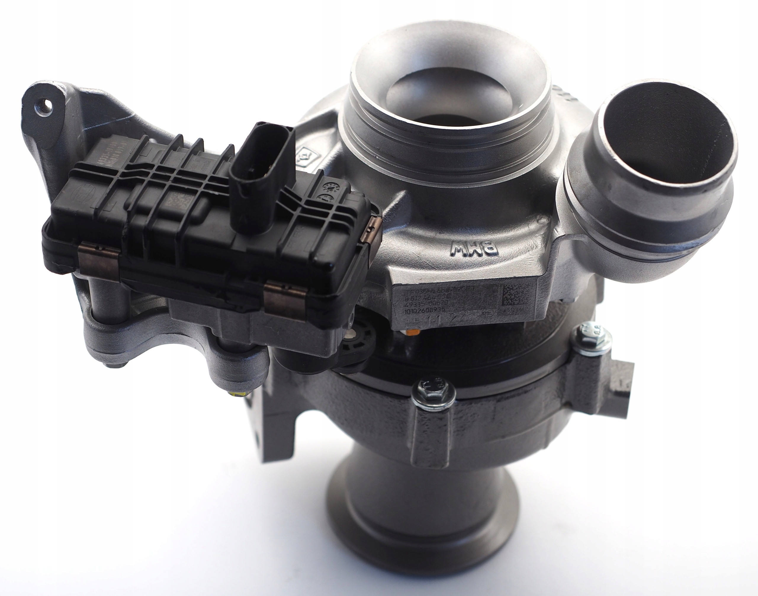 Turbo 4933500584 — BMW X1 2.0, Auf Lager in der EU — Foto 1