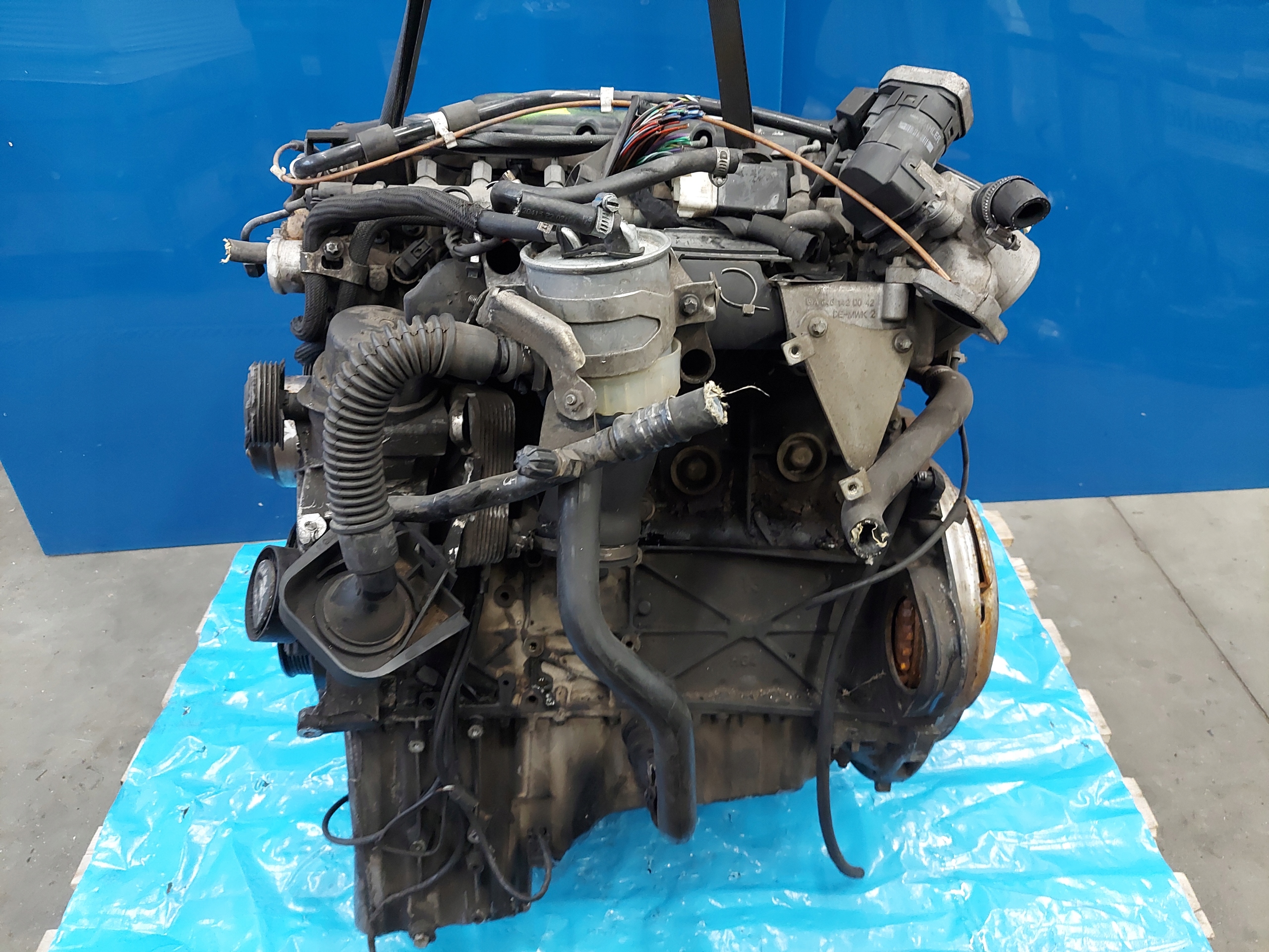 Kompletní motor — BMW 2.2, Auf Lager in der EU — Foto 1
