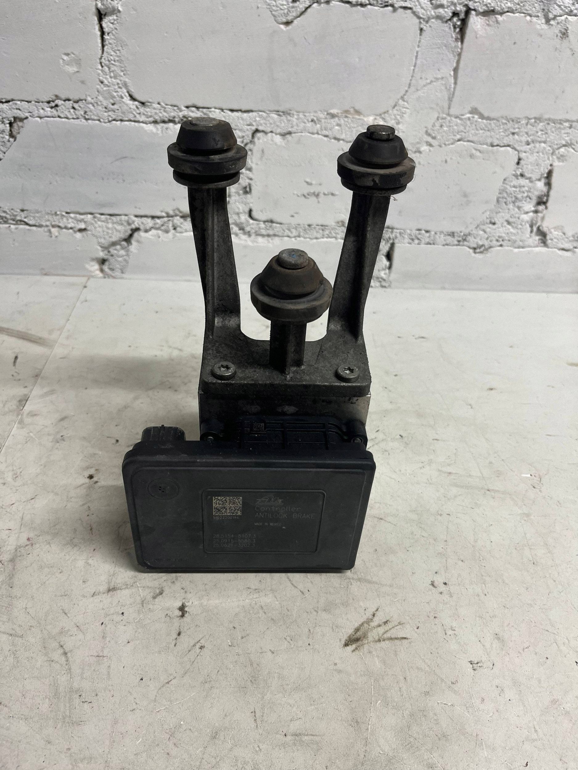OEM komponent P68257875AB — Dodge, Auf Lager in der EU — Foto 1