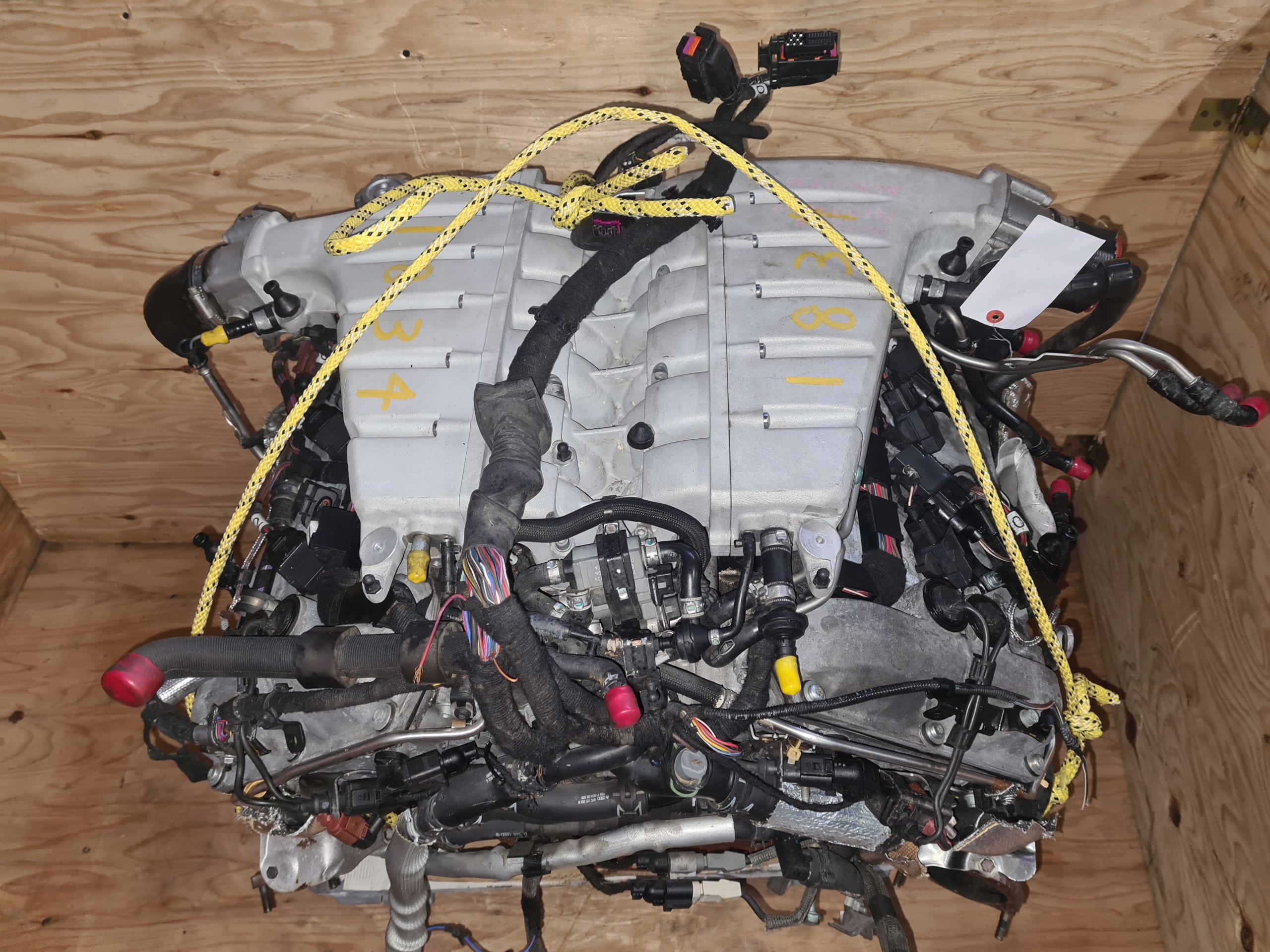 Motor — Bentley Continental 6.0, Auf Lager in der EU — Foto 1 z 8 Motor — Bentley Continental 6.0, Auf Lager in der EU — Foto 1 z 8