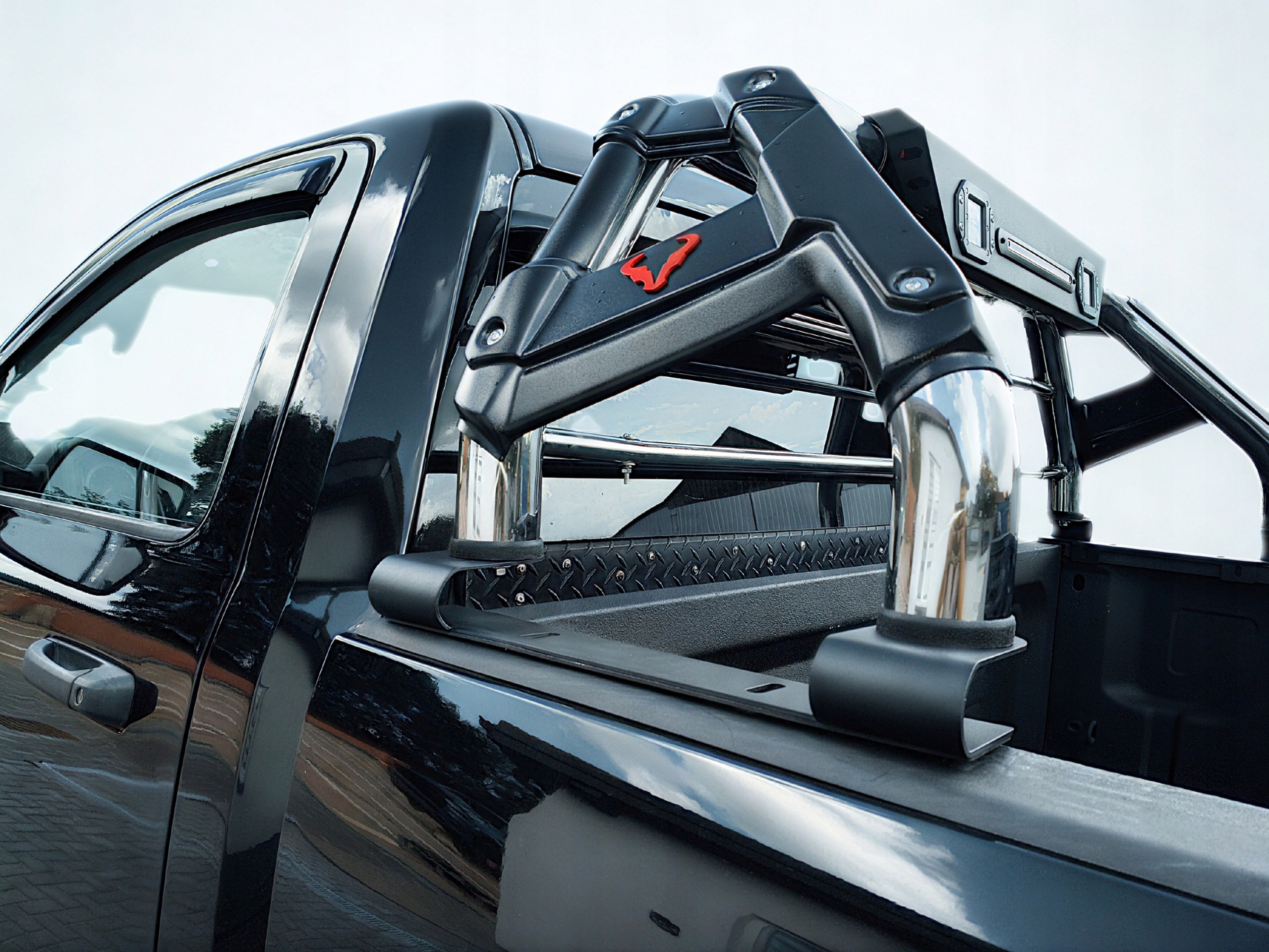 OEM komponent — Dodge, Auf Lager in der EU — Foto 1 z 6 OEM komponent — Dodge, Auf Lager in der EU — Foto 1 z 6