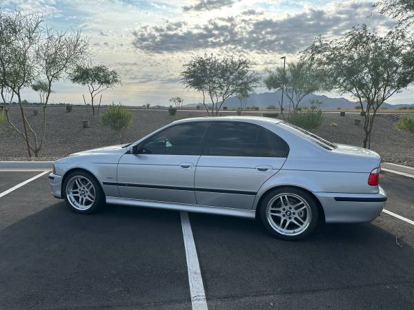 OEM komponent — BMW M5, silber, Import USA — Foto 1 | AMECAR OEM komponent — BMW M5, silber, Import USA — Foto 1