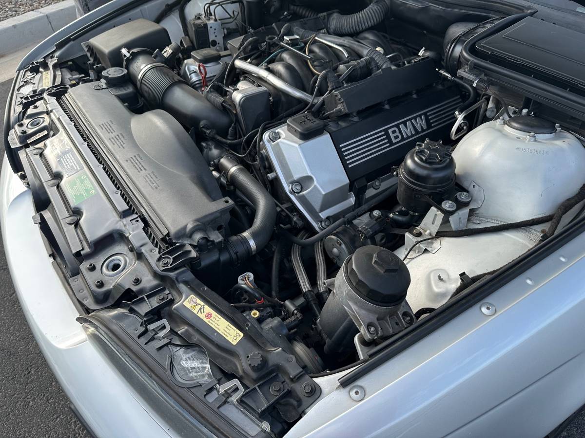 OEM komponent — BMW M5, silber, Import USA — Foto 4 z 12