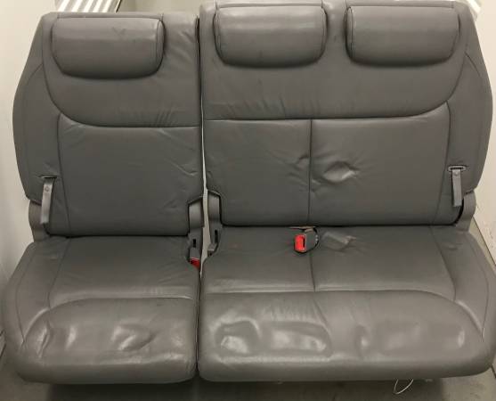 Interiér — Toyota, Import USA — Foto 2 z 12
