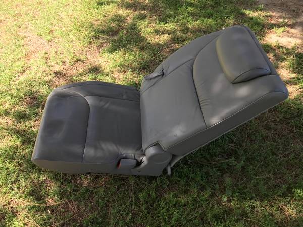 Interiér — Toyota, Import USA — Foto 5 z 12
