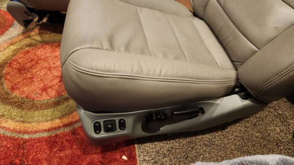 Sedačky — Seat, grau, Import USA — Foto 3 z 12