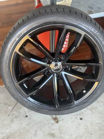 Kola — Audi A5, Import USA — Foto 3 z 3