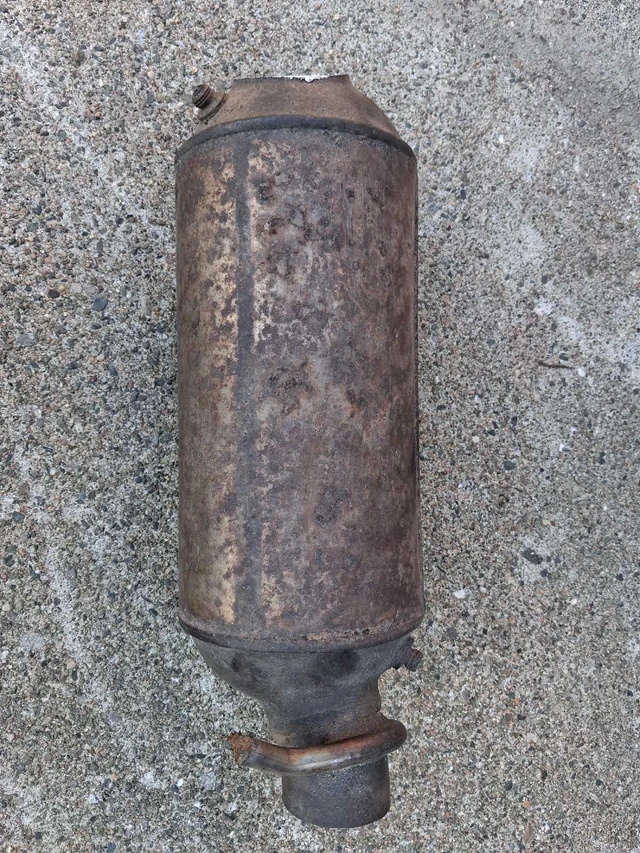 OEM komponent — Jeep Cherokee, Import Kanada — Foto 2 z 5